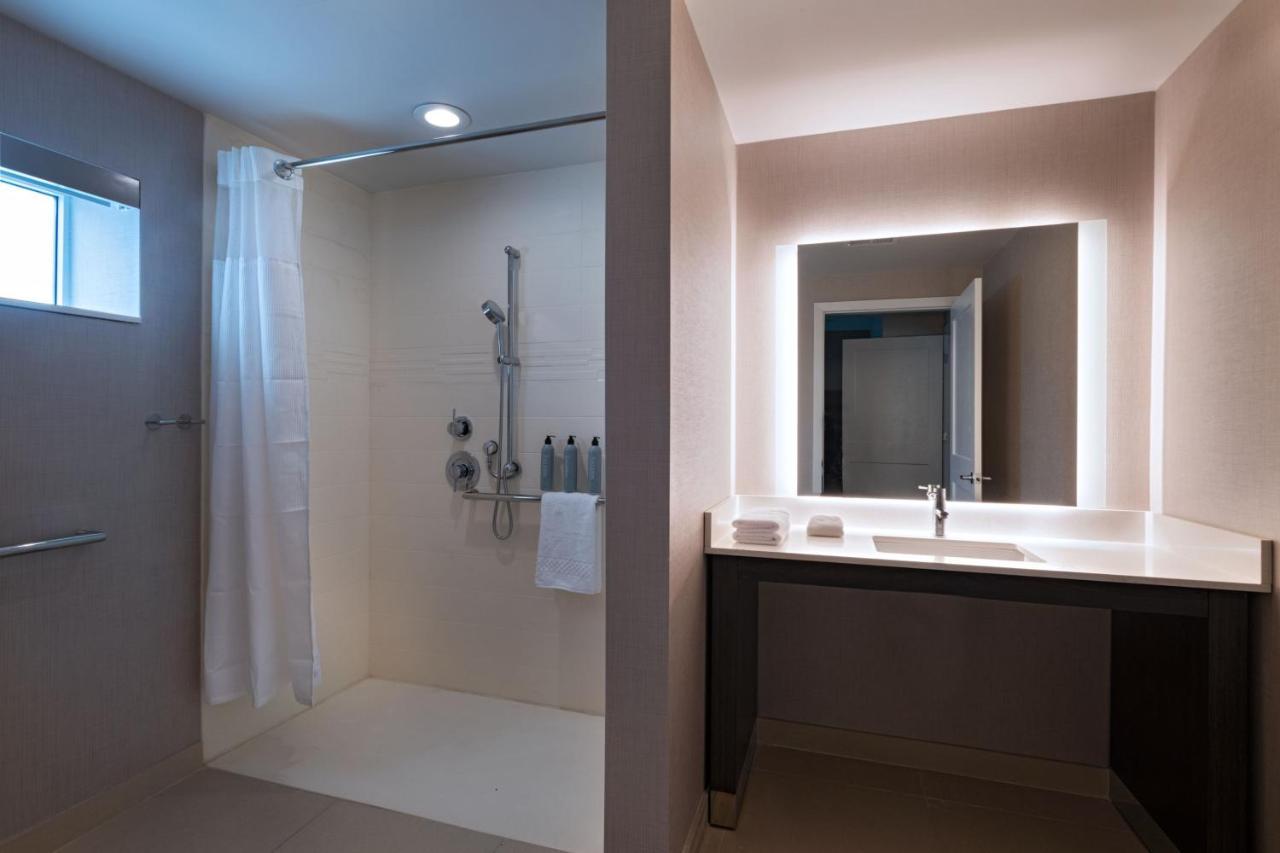 Residence Inn New Brunswick Tower Center Blvd. อีสต์บรันส์วิค ภายนอก รูปภาพ